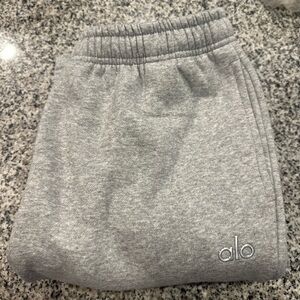 ALO Yoga straight leg sweatpants